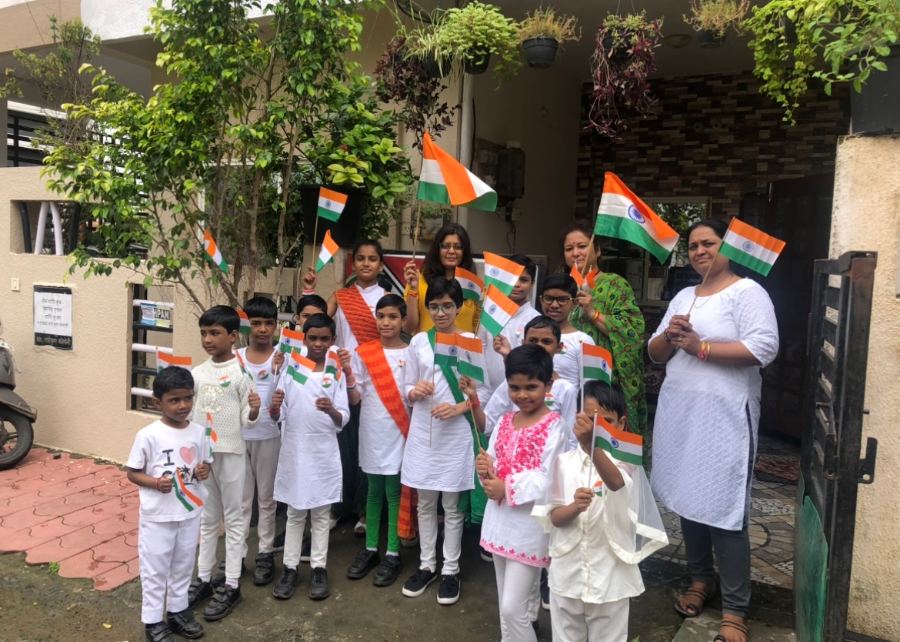 Children holding the Indian flag on Independence Day